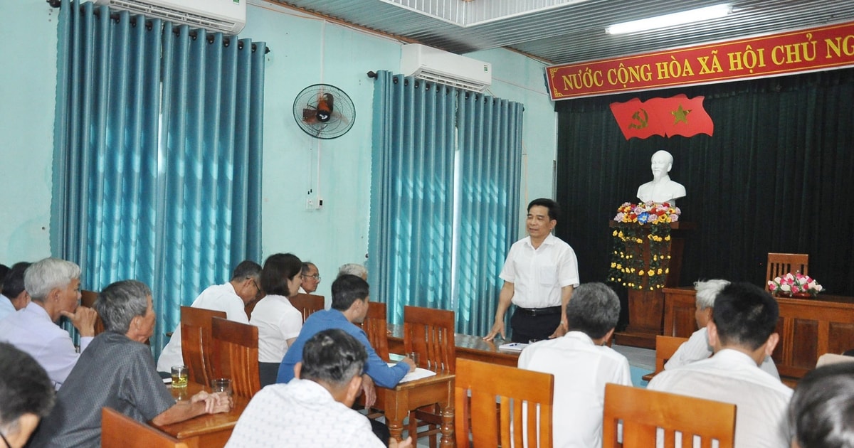 UBND xã Ea Phê lấy ý kiến cử tri đại diện hộ gia đình về đề án sắp xếp đơn vị hành chính cấp tỉnh, cấp xã tỉnh Đắk Lắk